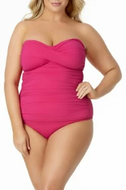 Anne Cole Plus - Twist Front Bandeaukini Swim Top 24 Anne Cole Plus - Twist Front Bandeaukini Swim Top -SWIMSUITS DIRECT Sales AnneCole Resort Plus Twist Front Bandeaukini Swim Top 960 21PT25001 BERY FRONT jpg