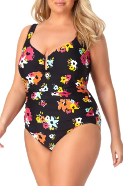 Anne Cole Plus - Sweetheart U Trim One Piece Swimsuit 10 Anne Cole Plus - Sweetheart U Trim One Piece Swimsuit -SWIMSUITS DIRECT Sales anne cole plus island bloom sweetheart u trim ruched one piece front crop 1371 21PO07527